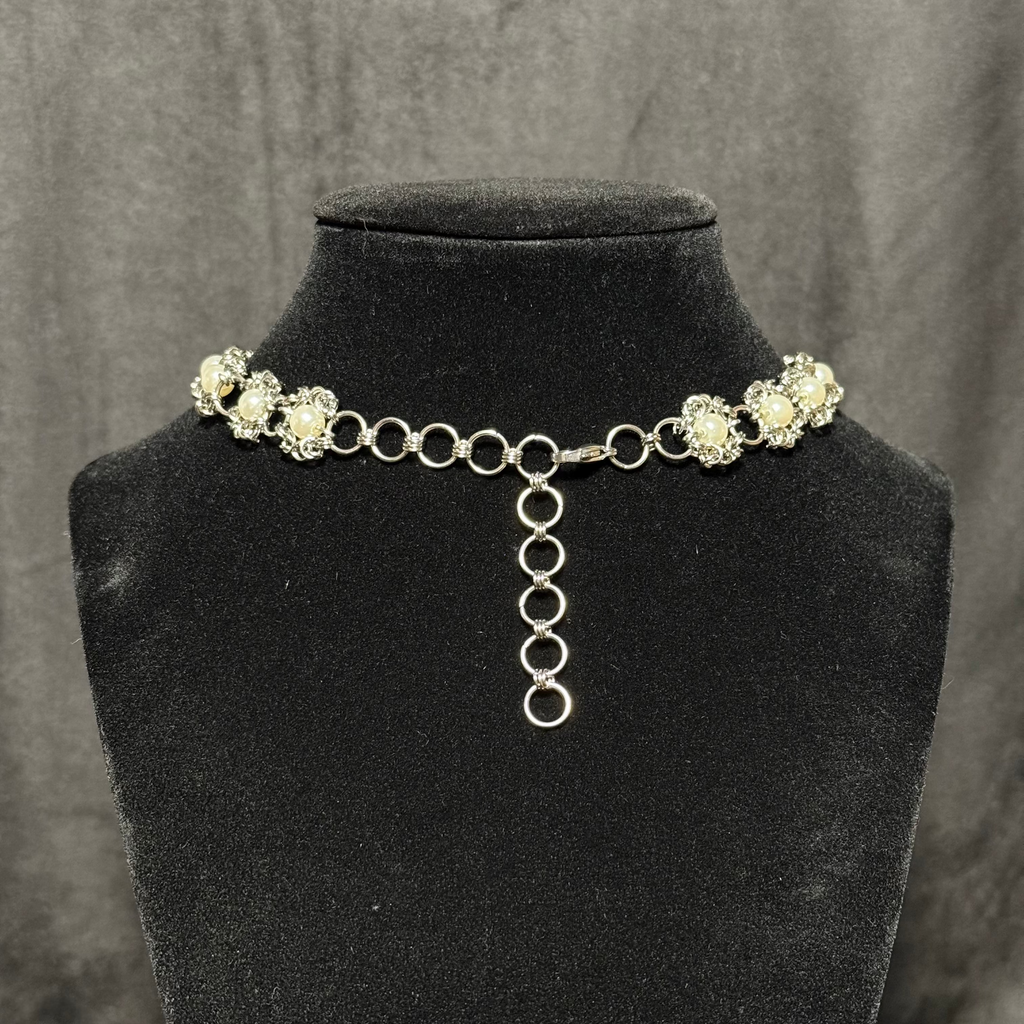 Flora Pearl Pendant Necklace