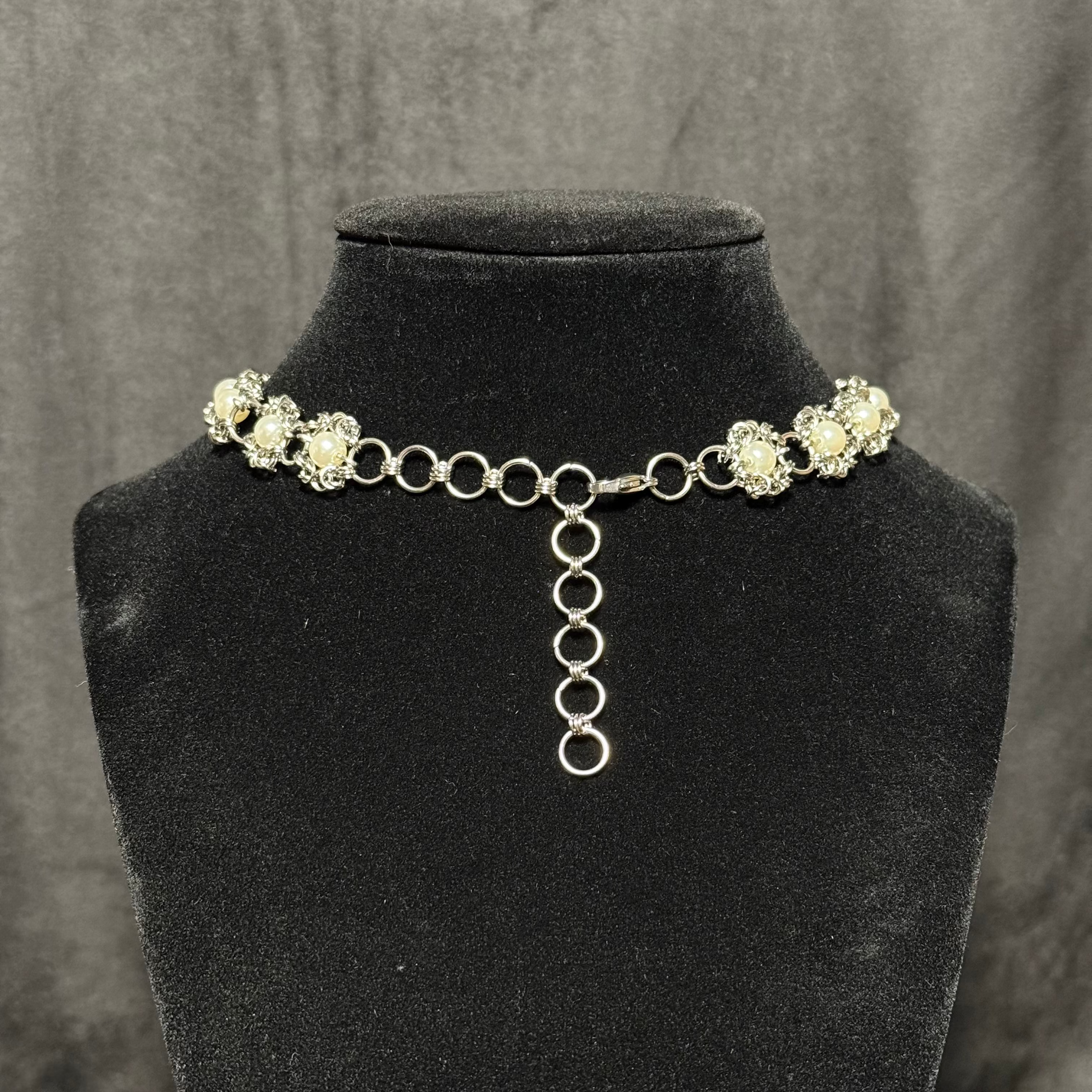 Flora Pearl Pendant Necklace